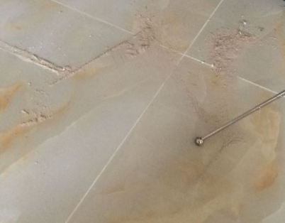 凤阳瓷砖空鼓维修公司分享粘合剂选择不当在瓷砖铺贴过程中可能导致以下问题